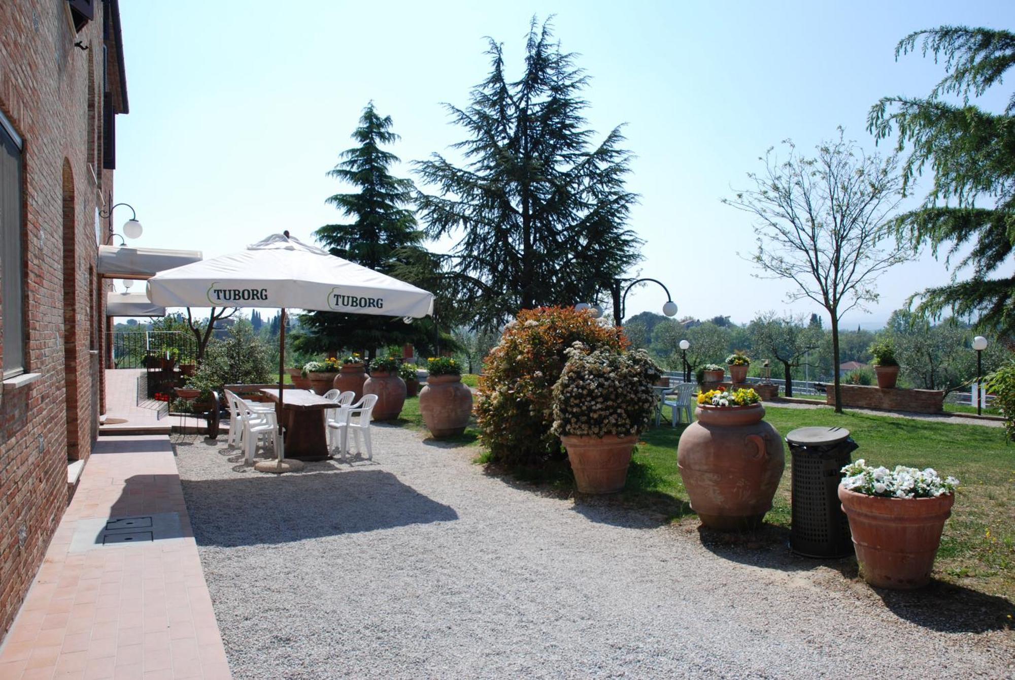 Albergo La Foresteria Bettolle Εξωτερικό φωτογραφία