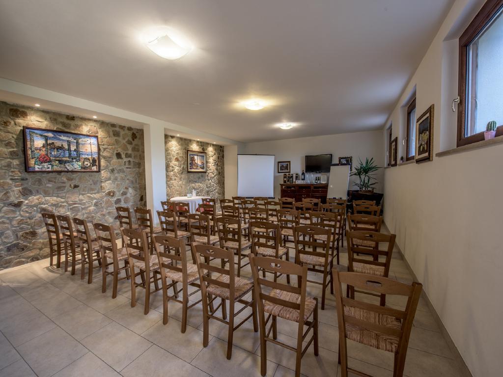 Albergo La Foresteria Bettolle Εξωτερικό φωτογραφία